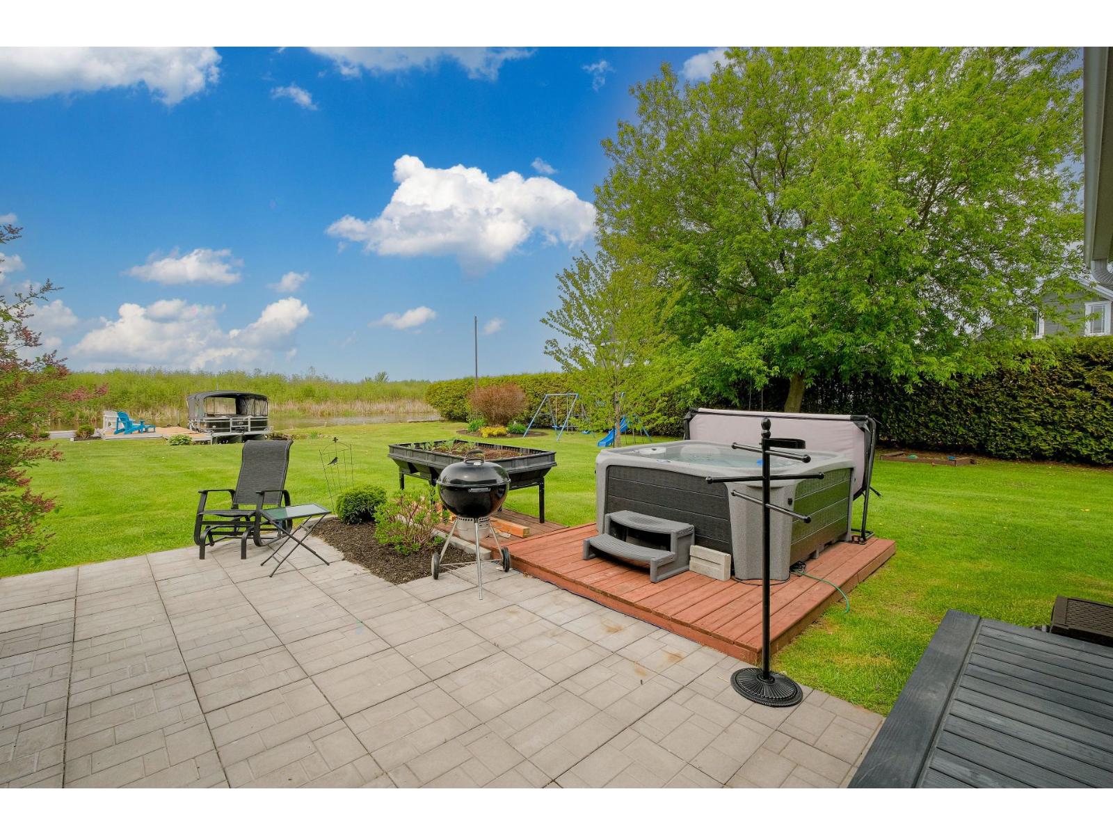 7216 Place Caza Property Photo 4