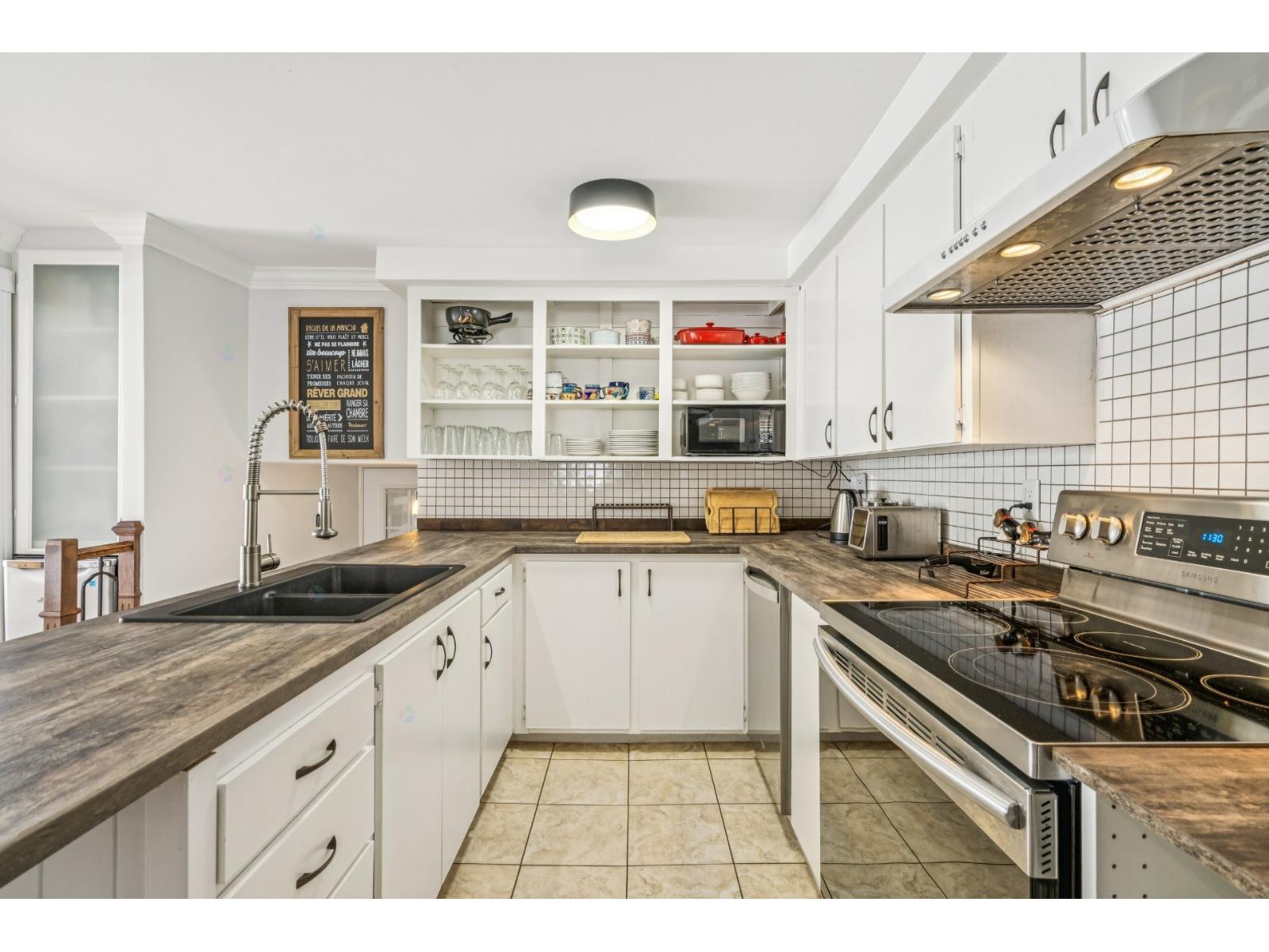 7216 Place Caza Property Photo 8