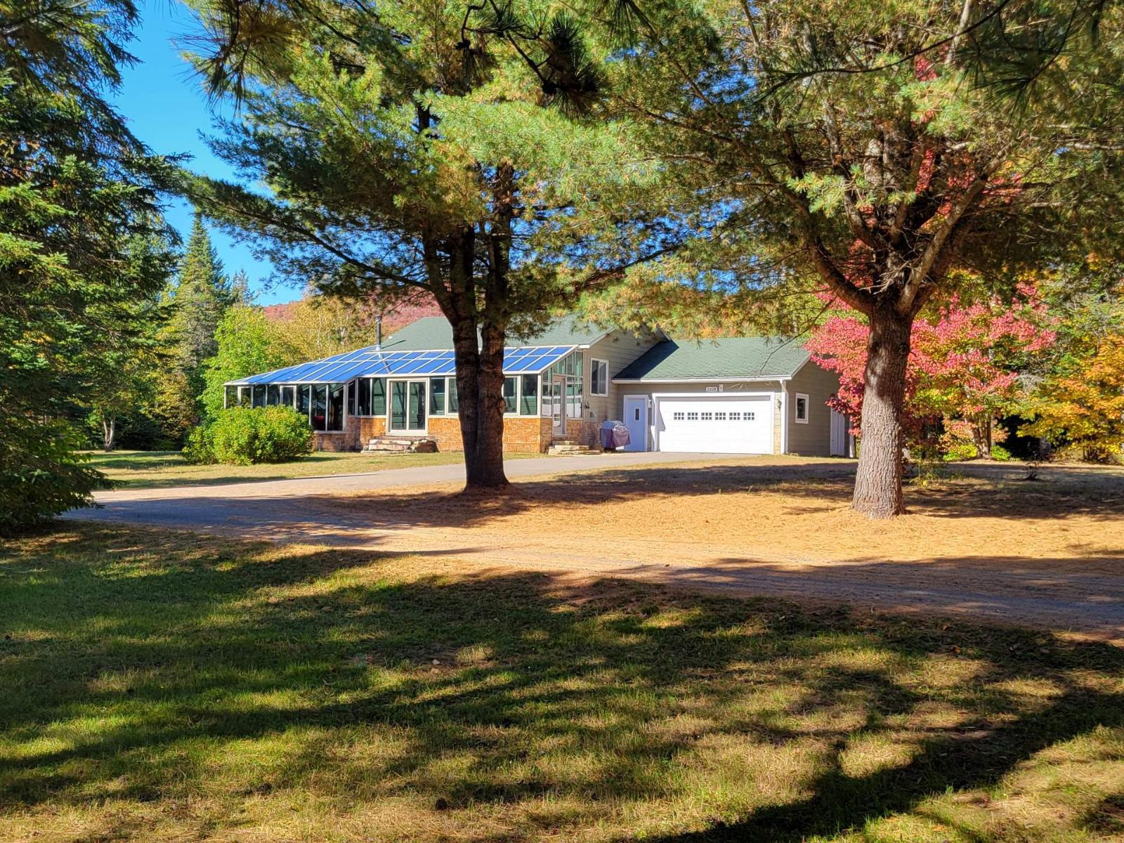2578 Ch. Des Quatre-as Property Photo 1
