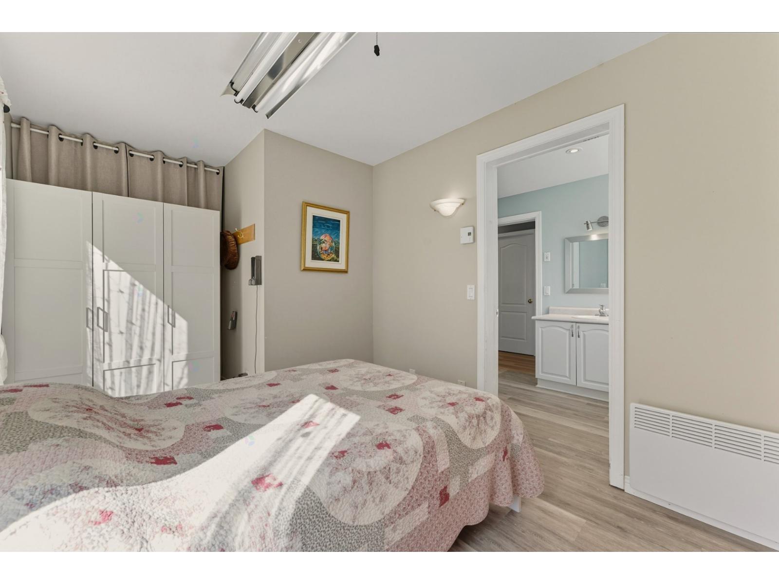 8 Rue Western Property Photo 41