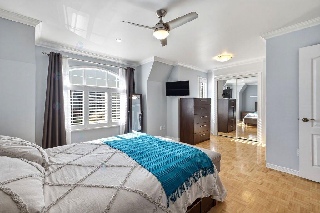 541 Rue St-saens E. Property Photo 16