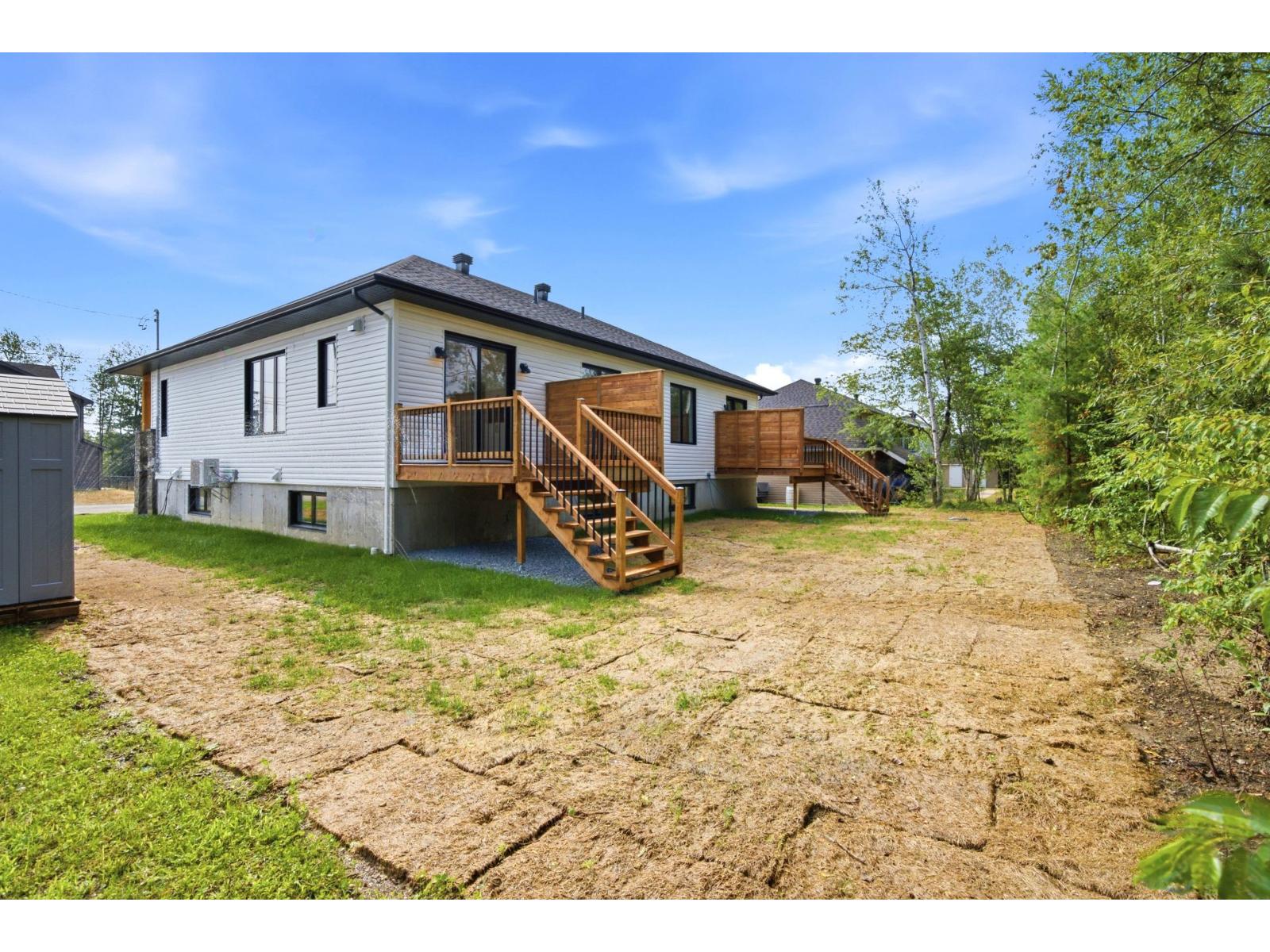 1505 Rue Bernier Property Photo 35