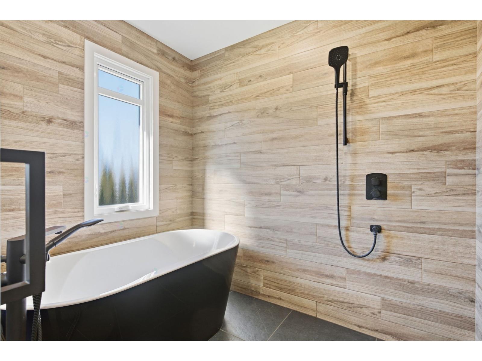 77 Rue Binette Property Photo 26