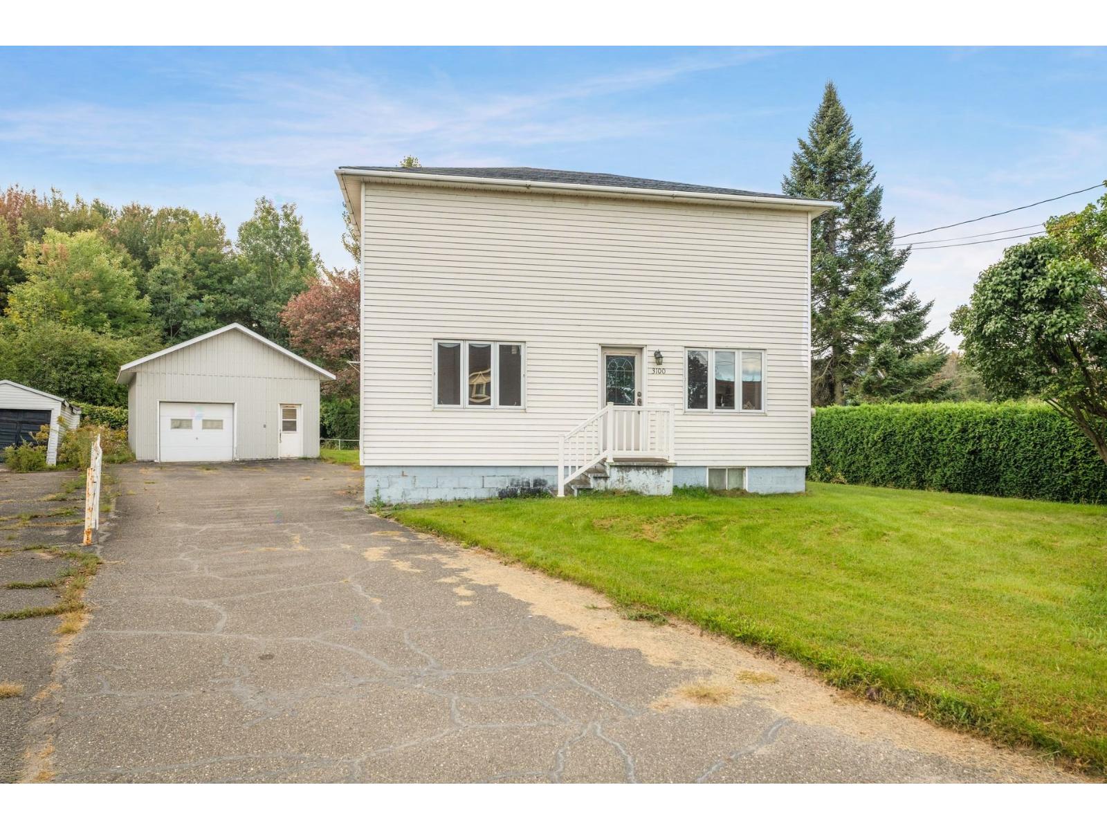 3100 Boul. Louis-fréchette Property Photo 1