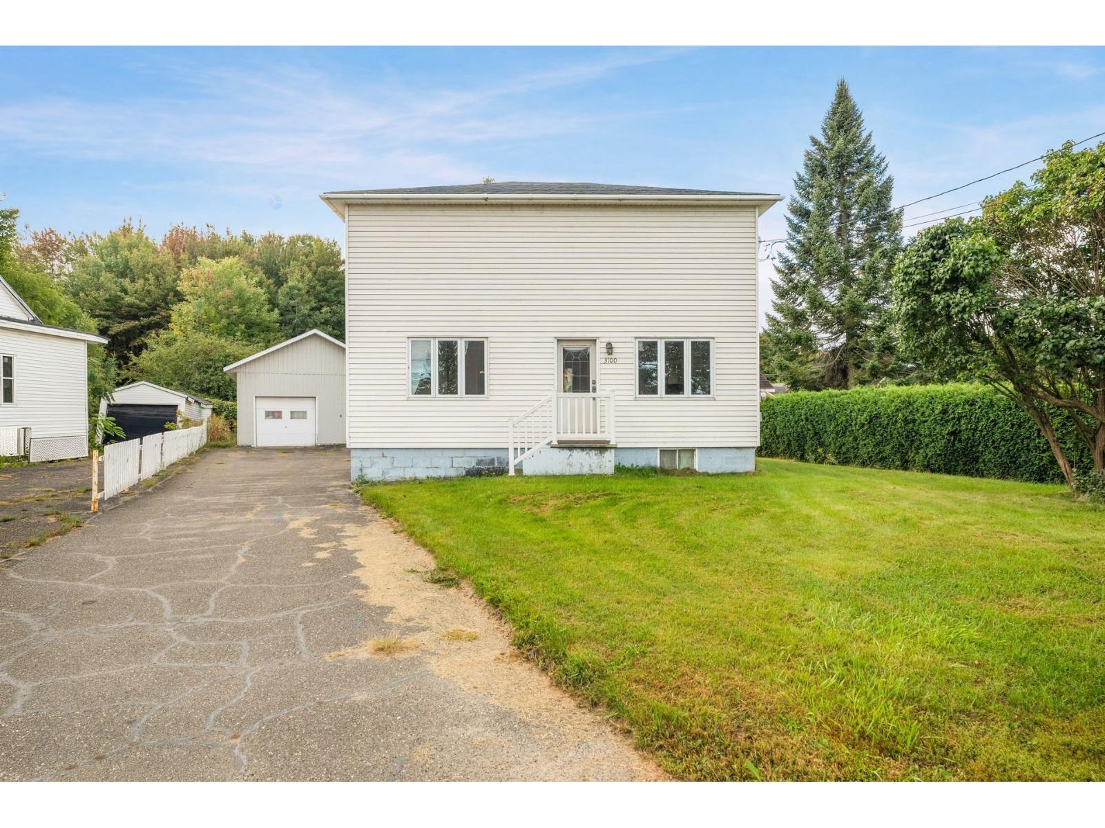 3100 Boul. Louis-fréchette Property Photo 20