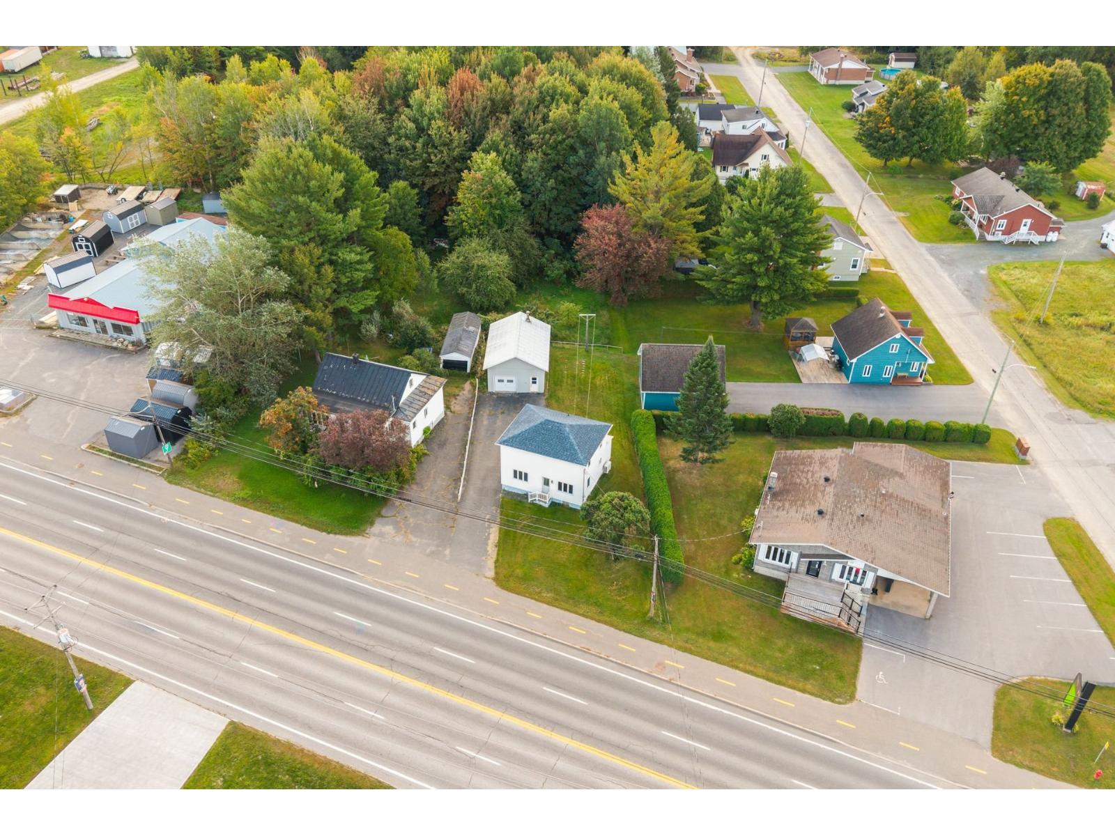 3100 Boul. Louis-fréchette Property Photo 21