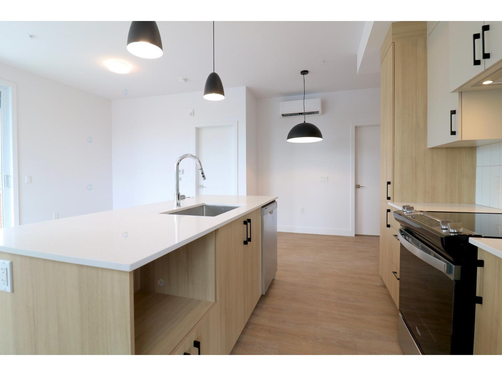 250 Rue Émond, #409 Property Photo 3