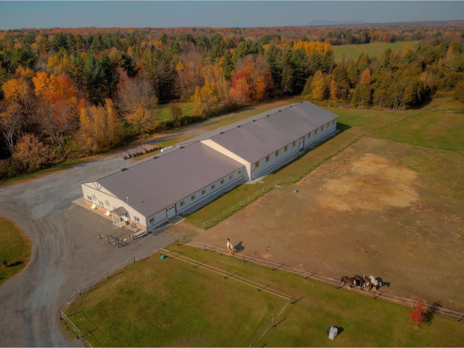 633z Ch. Hallé E. Property Photo 23