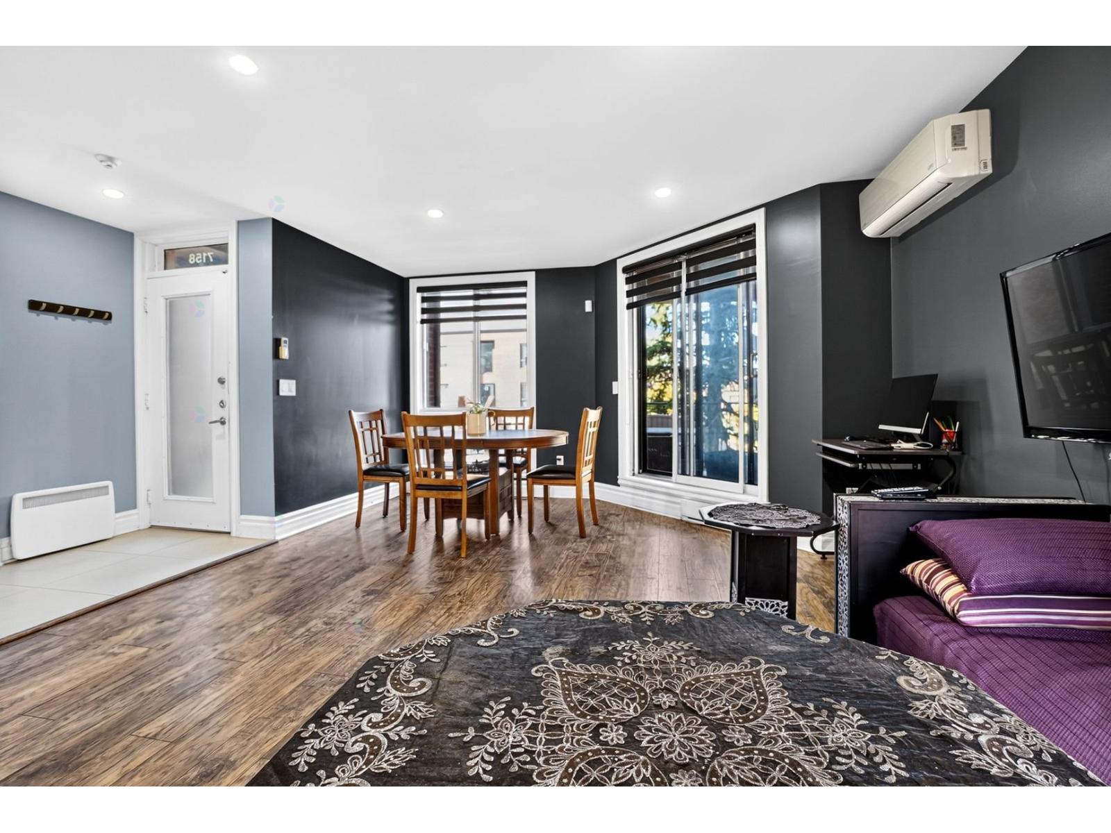 7158 Imp. De L'eau-vive Property Photo 7