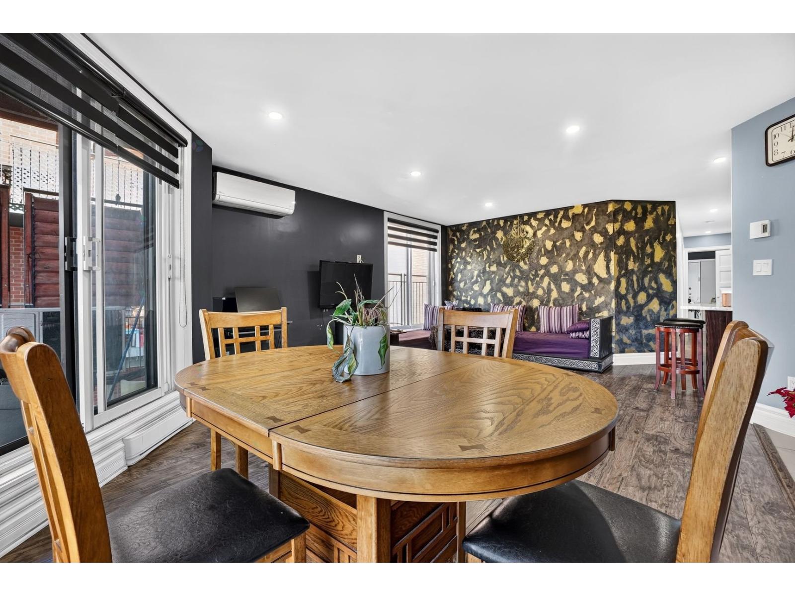 7158 Imp. De L'eau-vive Property Photo 9