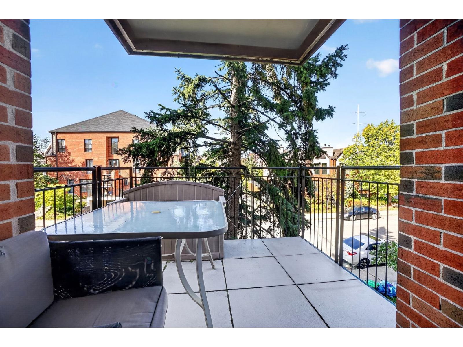 7158 Imp. De L'eau-vive Property Photo 20