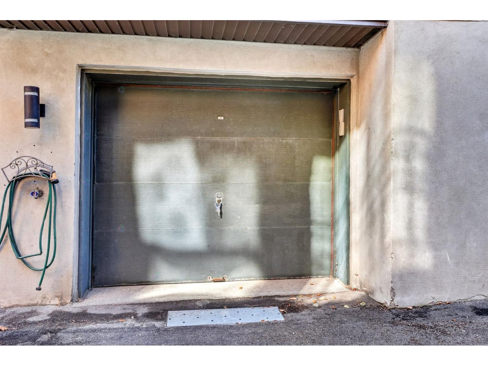 7158 Imp. De L'eau-vive Property Photo 21