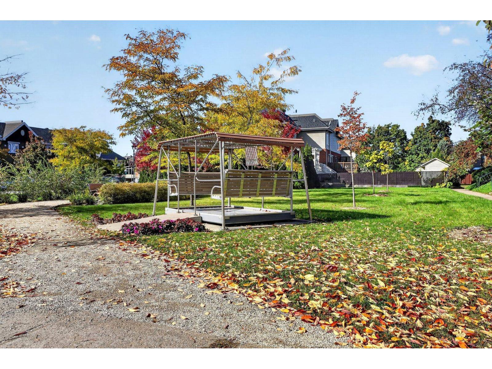 7158 Imp. De L'eau-vive Property Photo 25
