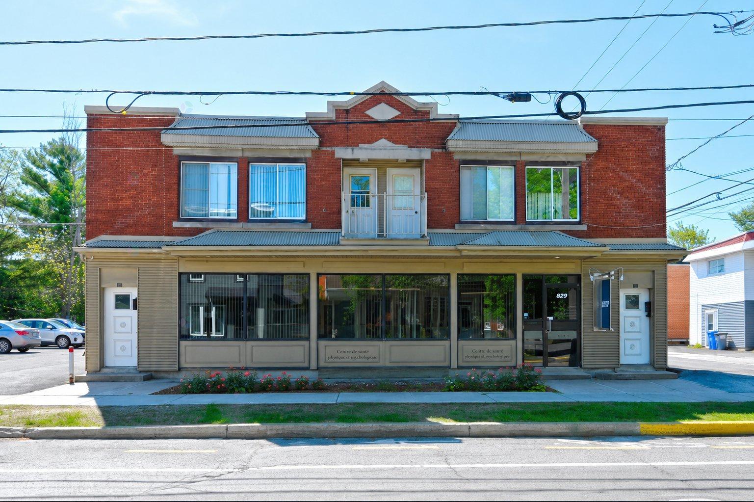 835-839 Rue Notre-Dame