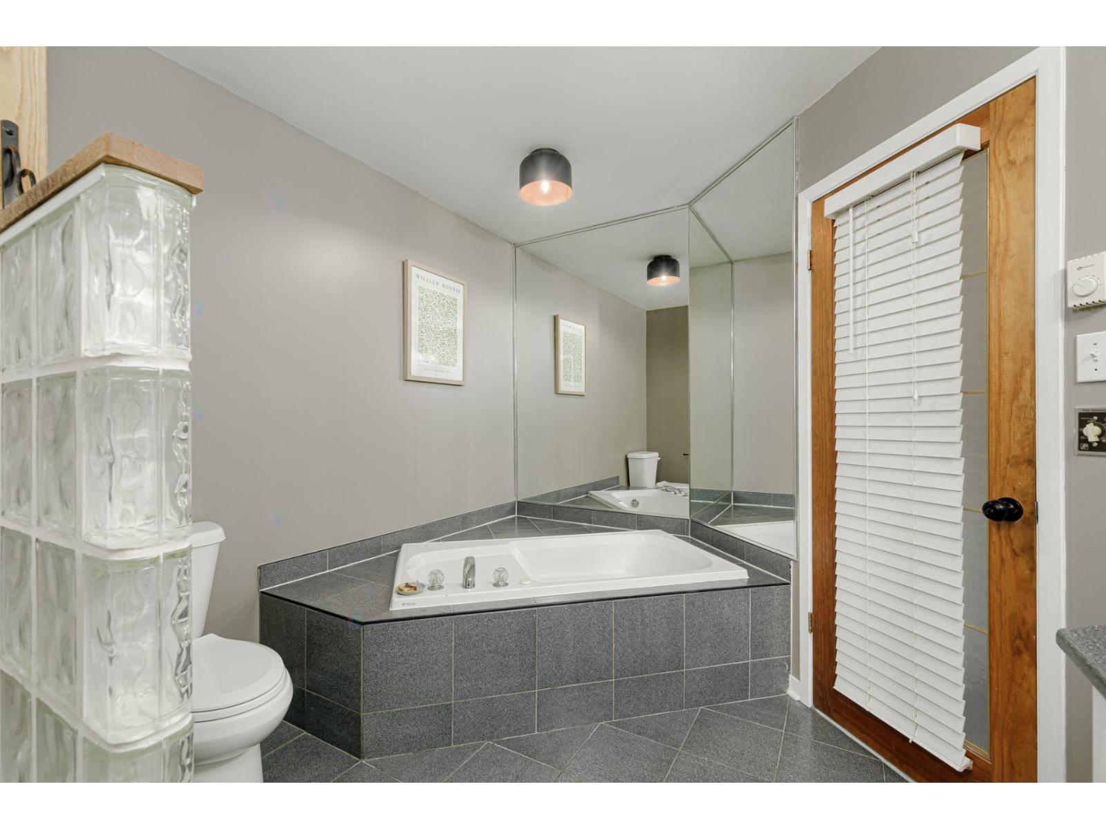 10031 Prom. Des Riverains, #301 Property Photo 17