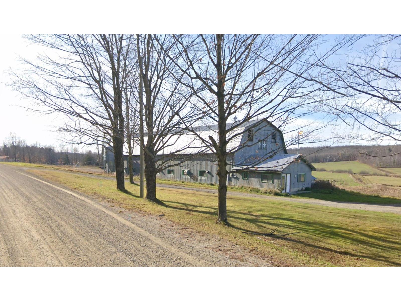 8044 8e Rang S. Property Photo 5