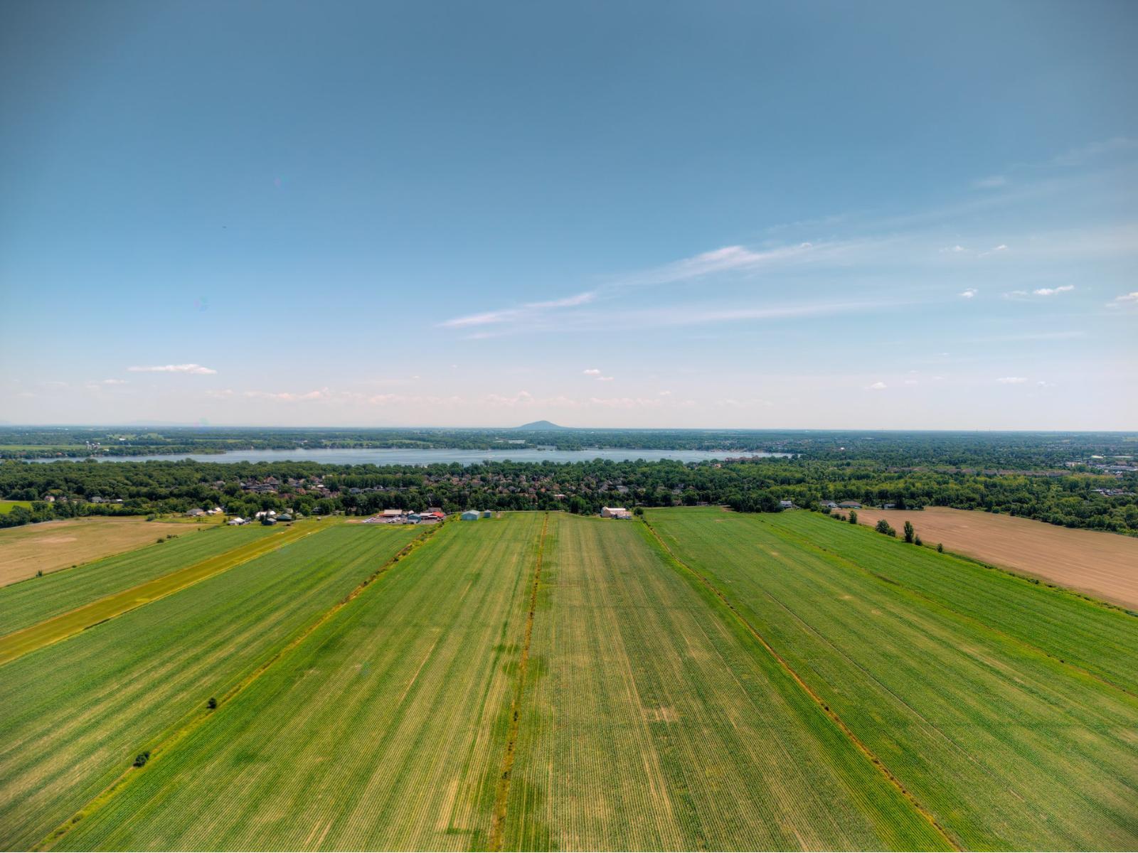 Ch. Bellerive Property Photo 10