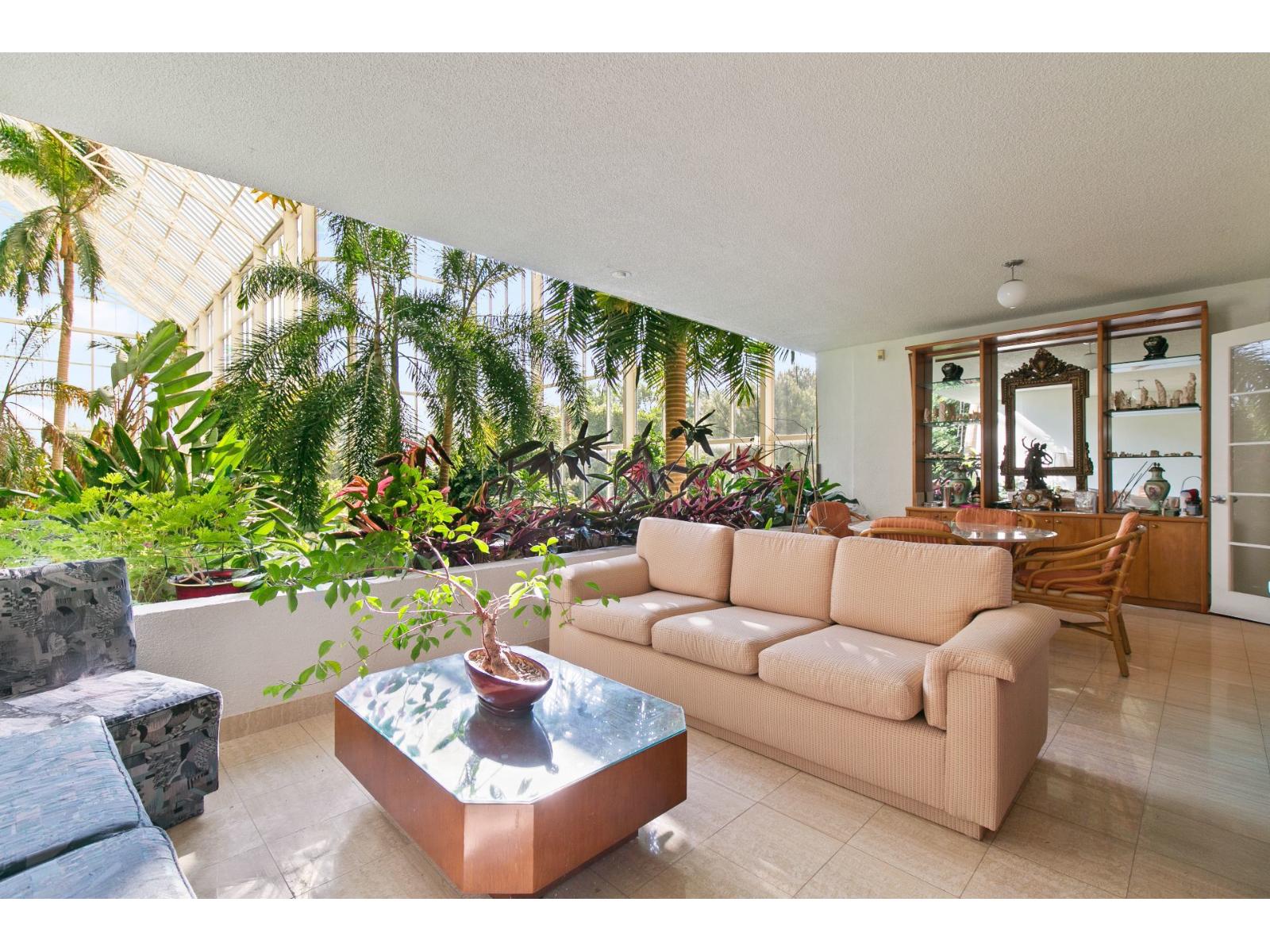 2500 Av. Pierre-dupuy, #211 Property Photo 1