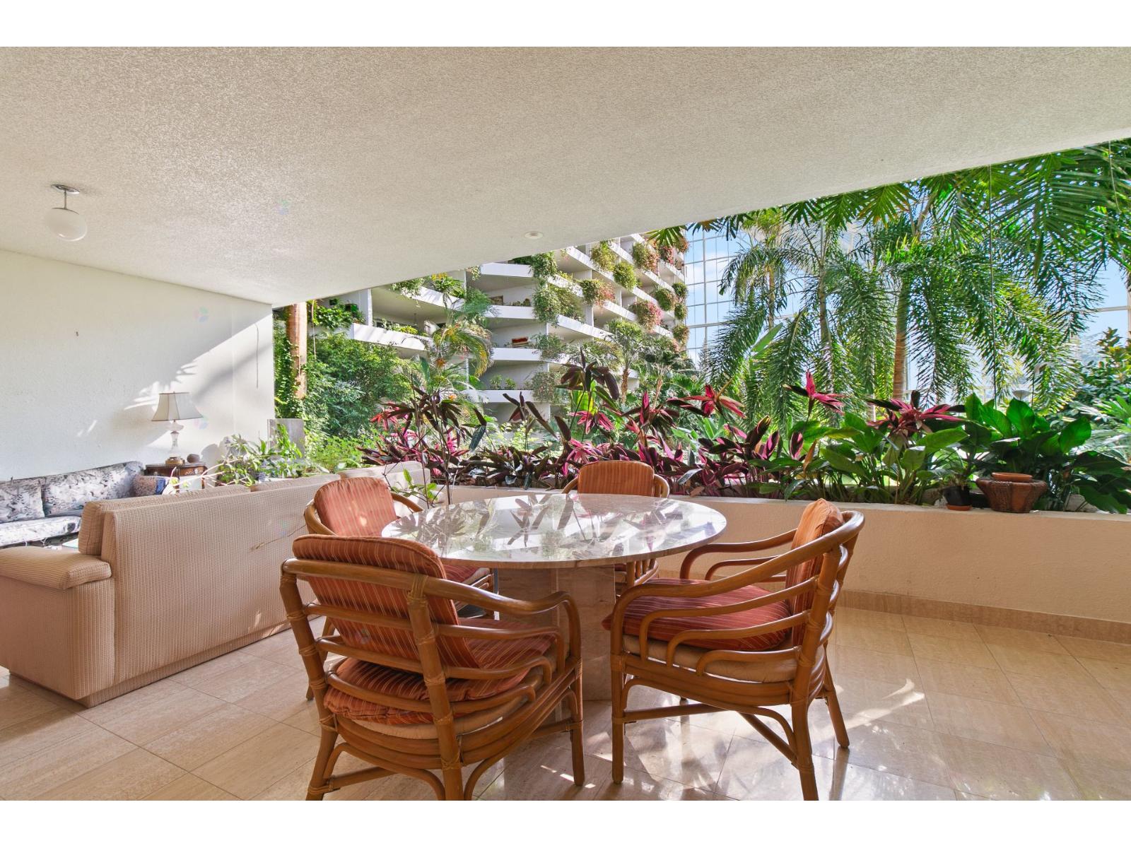 2500 Av. Pierre-dupuy, #211 Property Photo 2