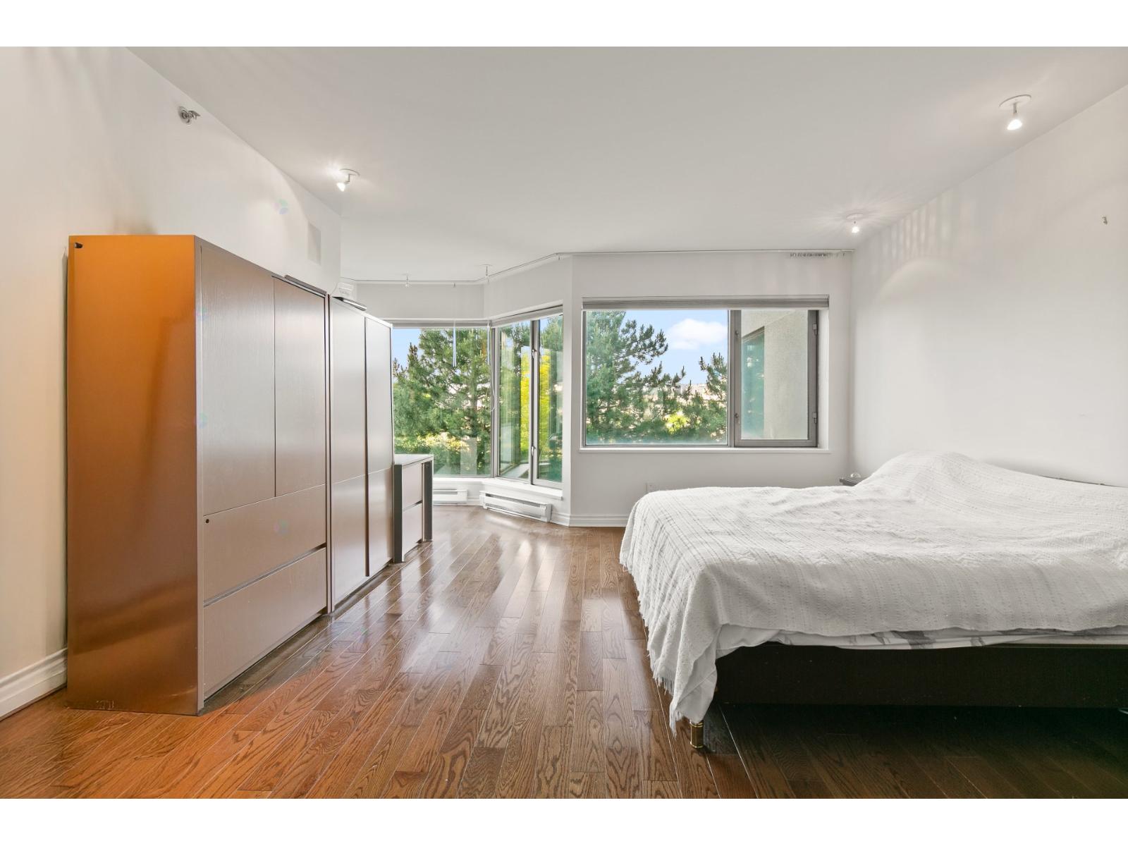 2500 Av. Pierre-dupuy, #211 Property Photo 12
