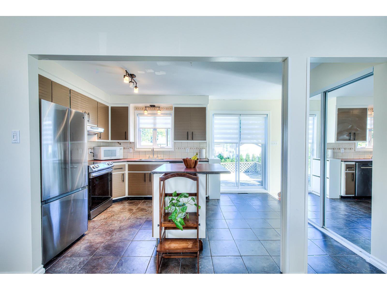 12 Rue Lauzon Property Photo 7