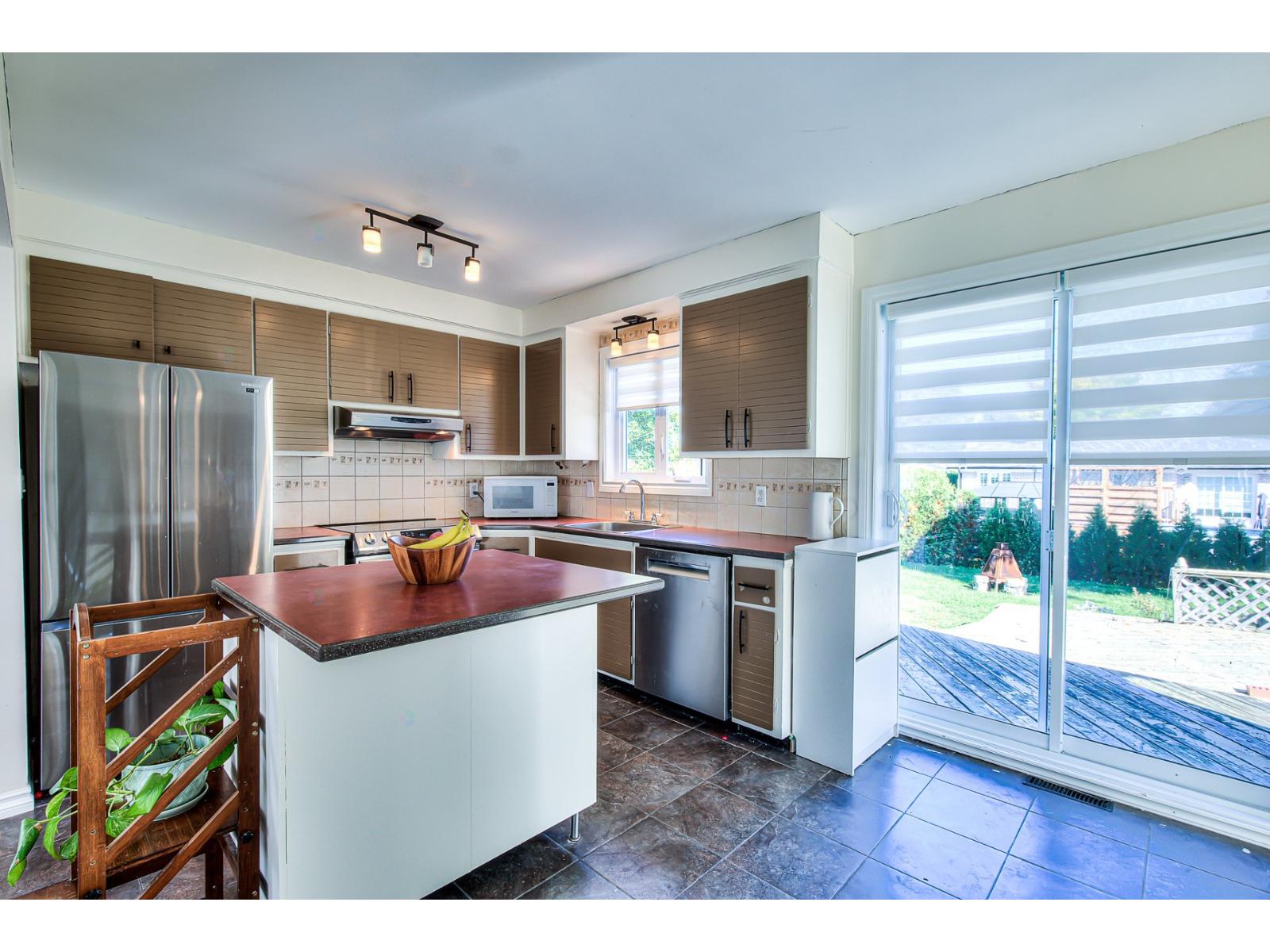 12 Rue Lauzon Property Photo 8