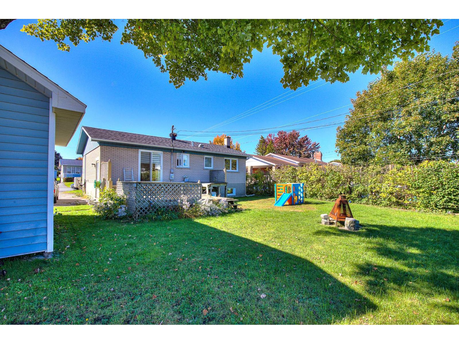 12 Rue Lauzon Property Photo 16