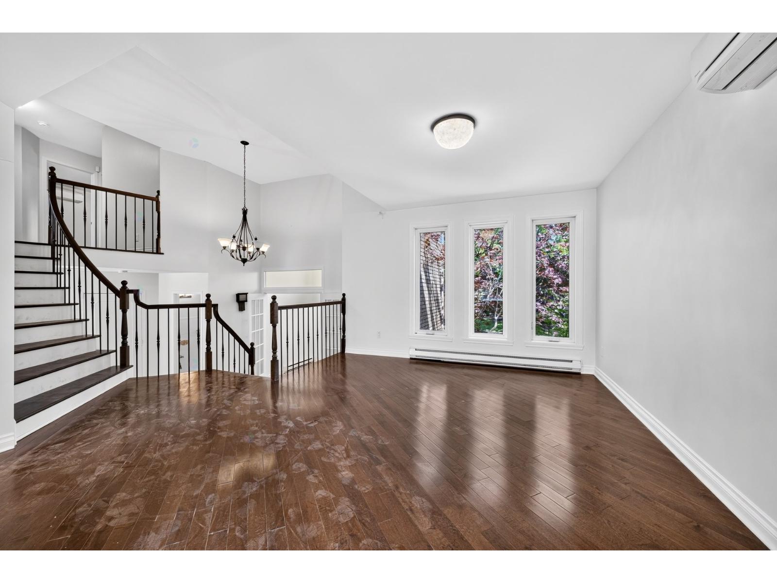 34 Rue Oriole Property Photo 3