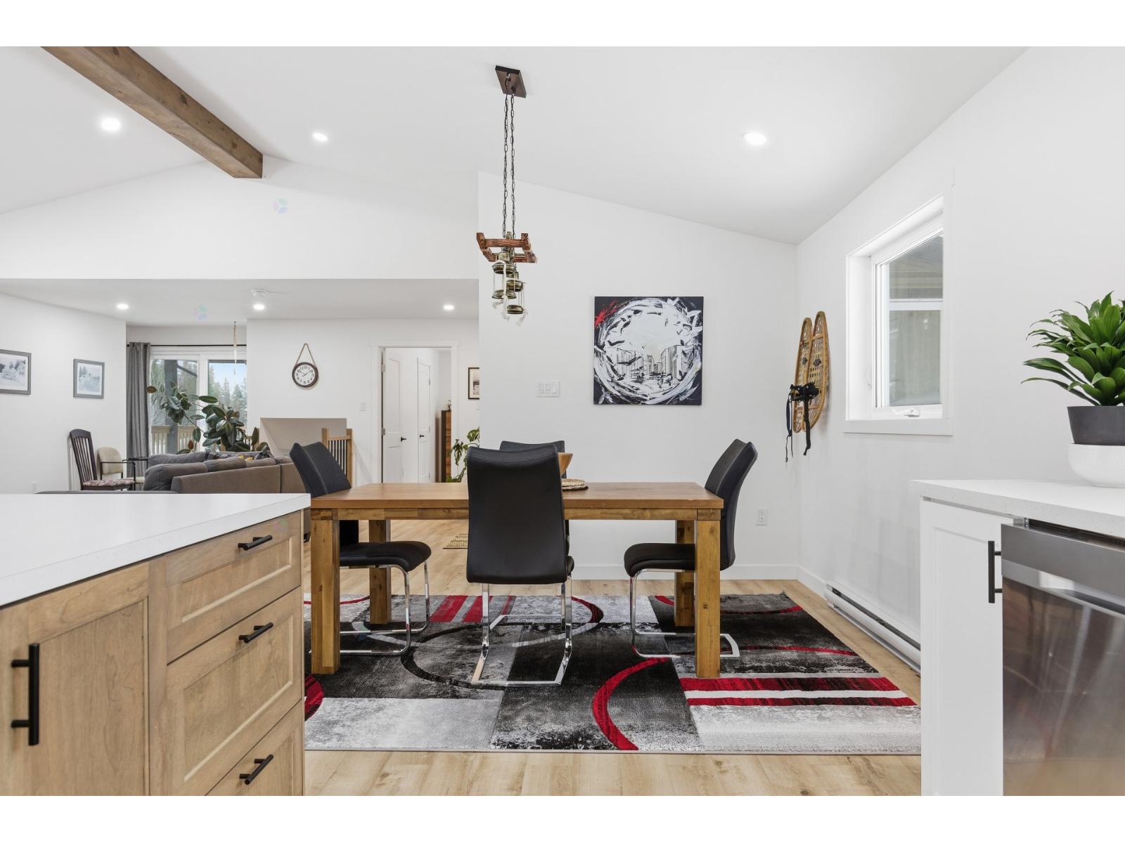 601 Rg Des Venne Property Photo 4