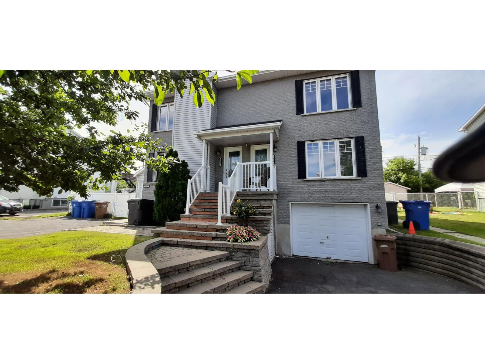 5027 Rue Des Ormes Property Photo 1