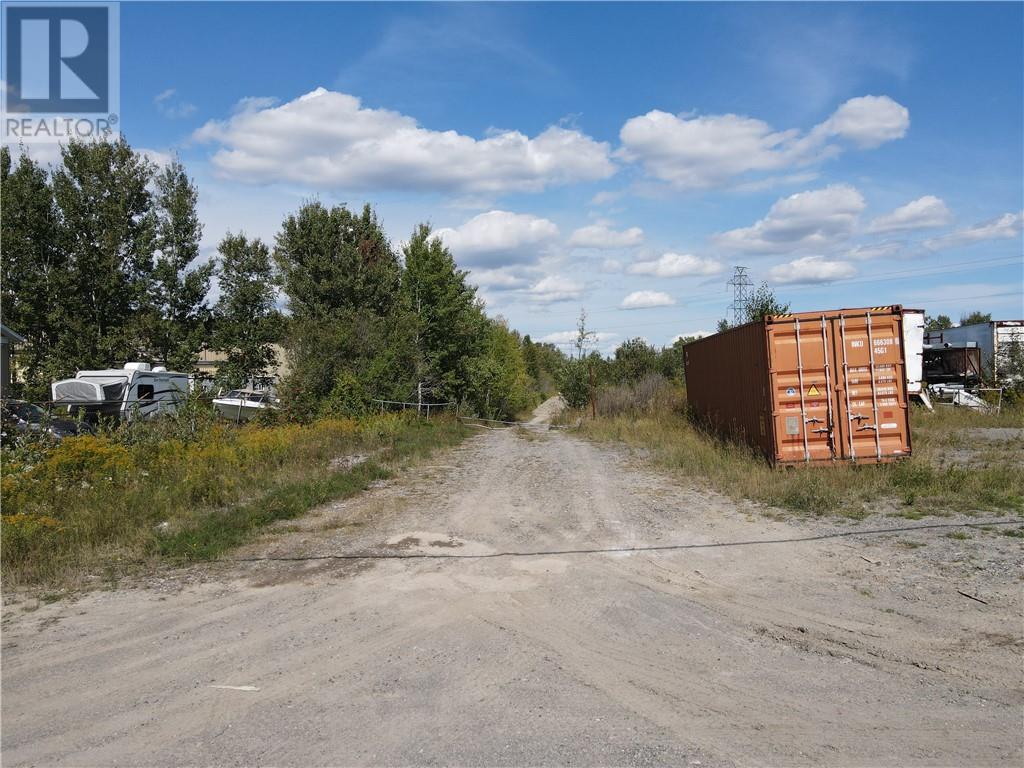 2652 Part 1 Lasalle Boulevard Property Photo 5