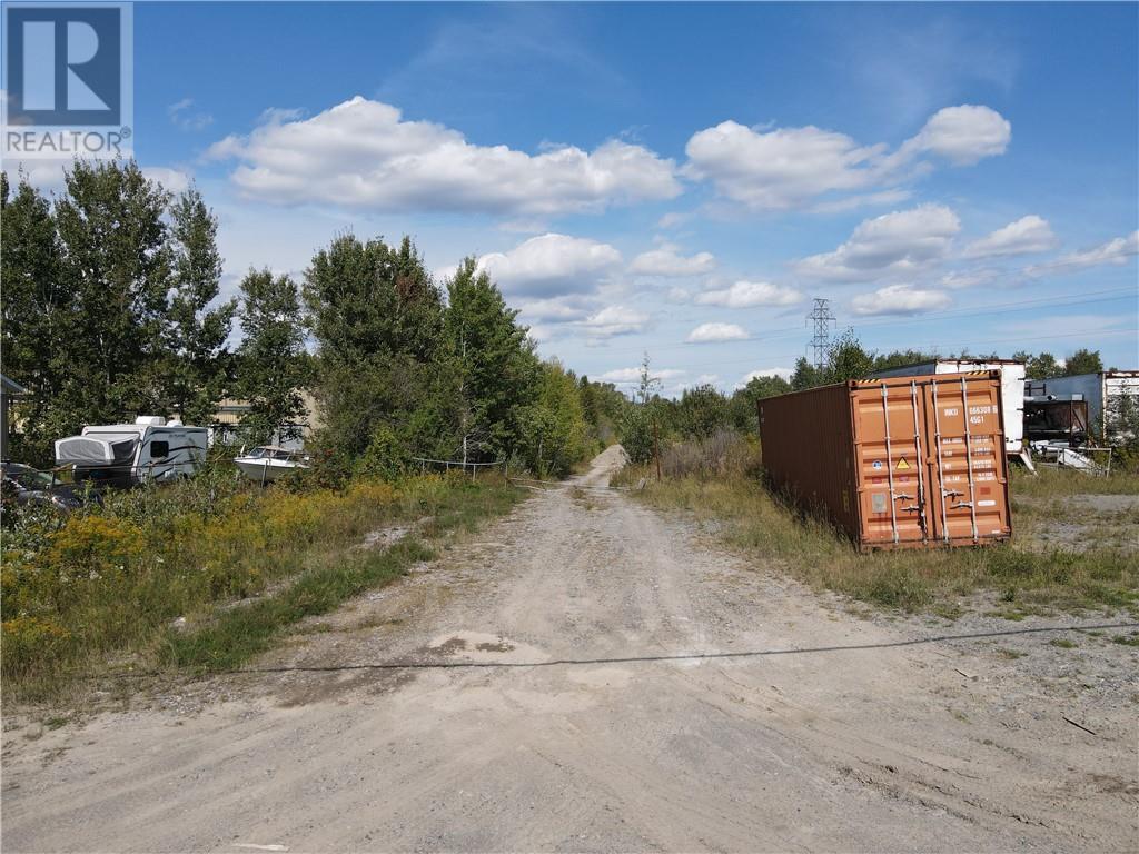 2652 Part 1 Lasalle Boulevard Property Photo 6