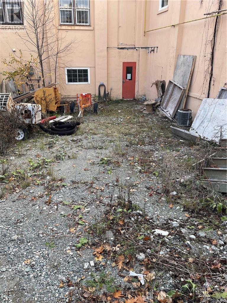 581 Edna Street Property Photo 20