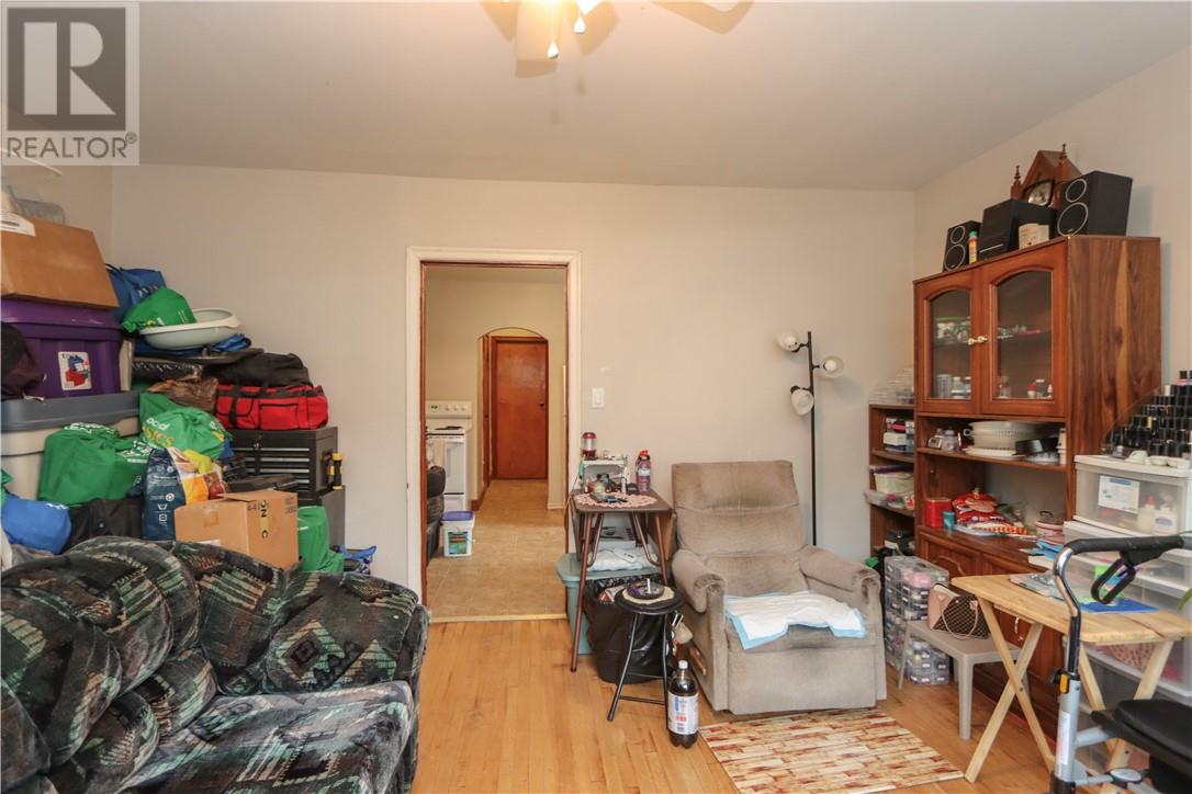 110 King Property Photo 7