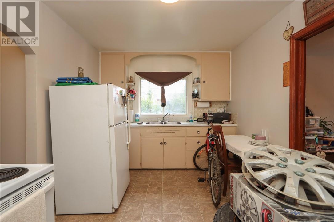 110 King Property Photo 10