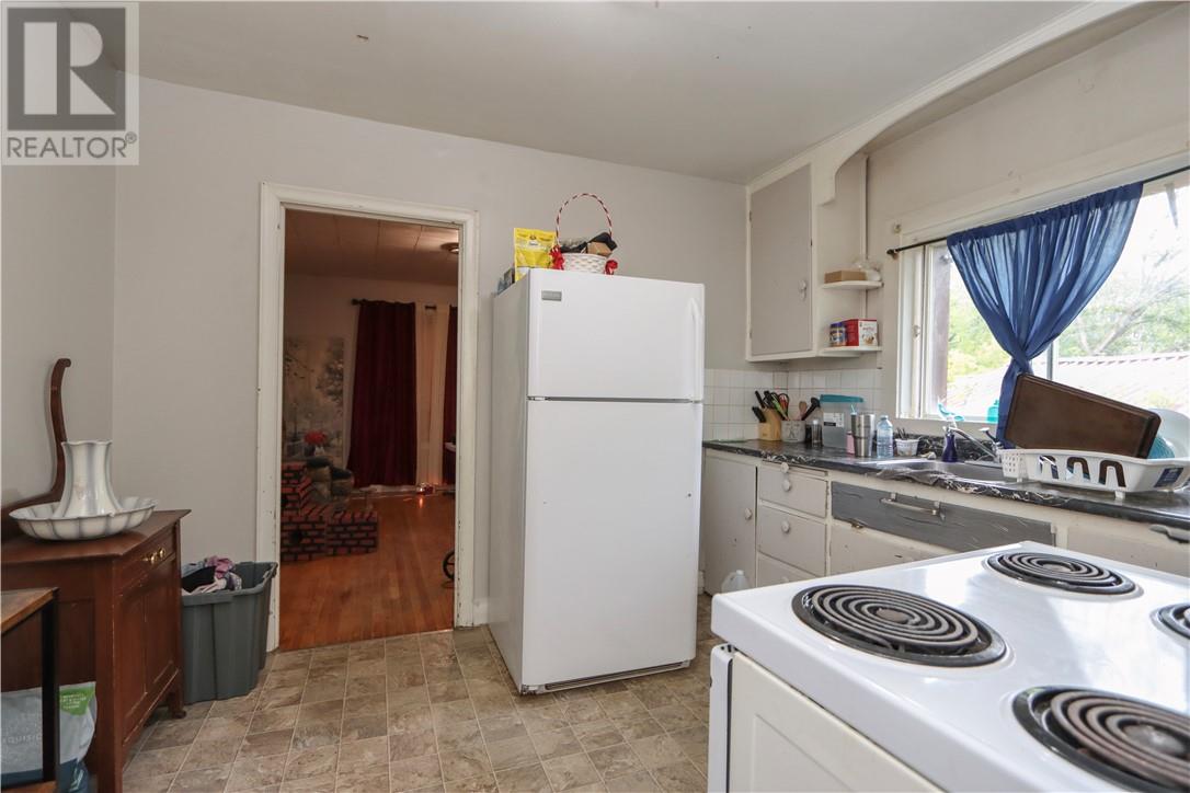 110 King Property Photo 15