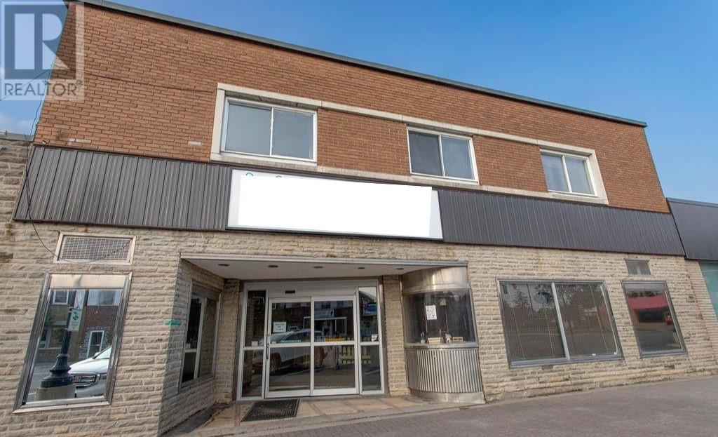 84 Centre Street Property Photo 1