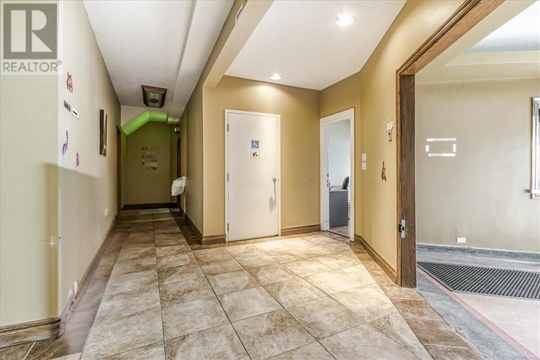 84 Centre Street Property Photo 3