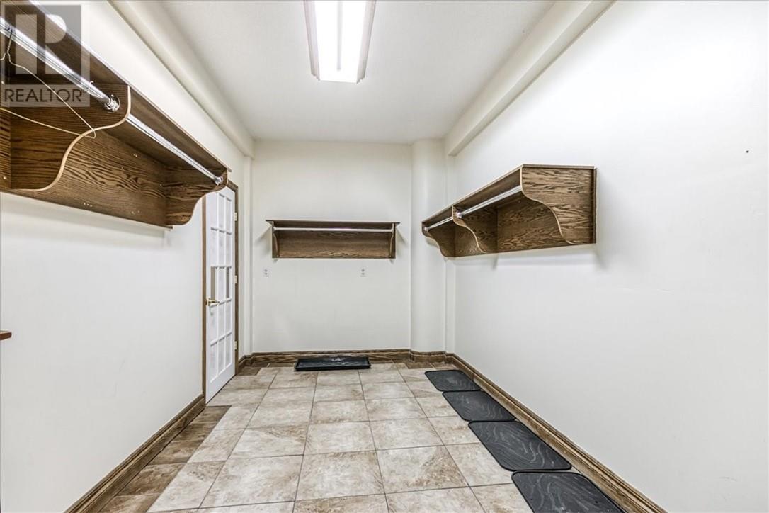84 Centre Street Property Photo 15