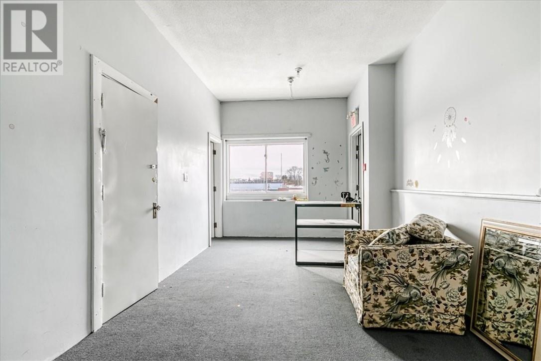 84 Centre Street Property Photo 19