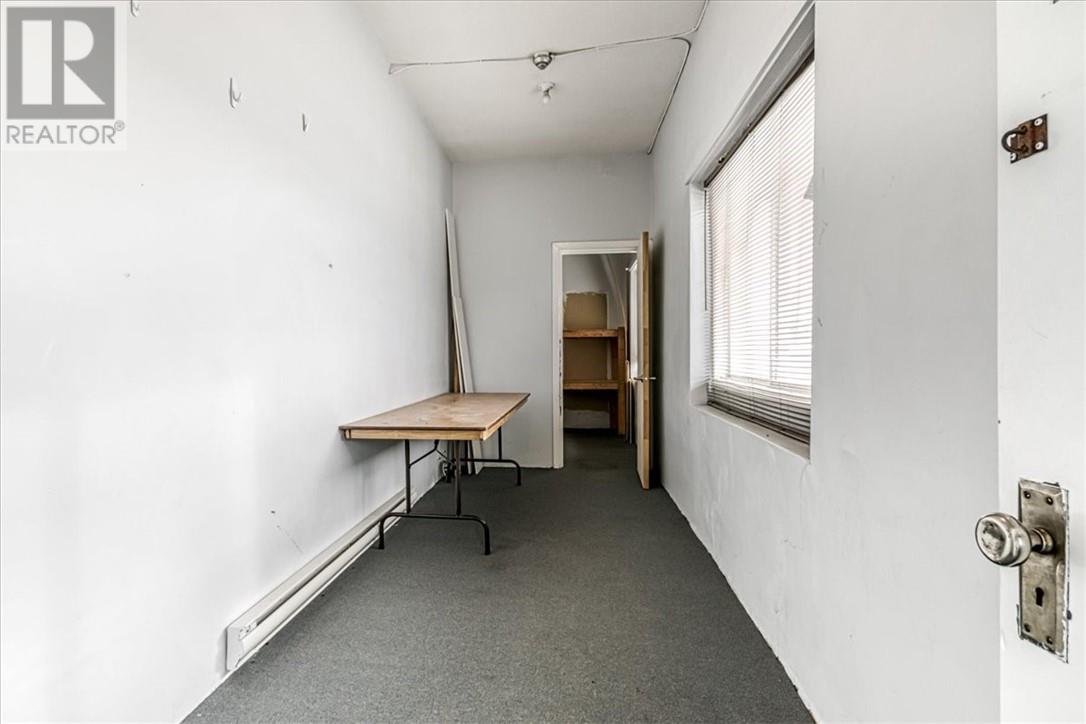 84 Centre Street Property Photo 20