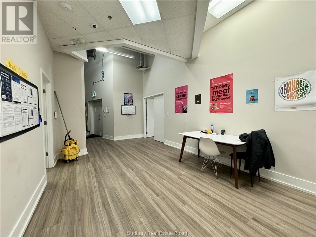 3454 Errington Avenue Property Photo 4