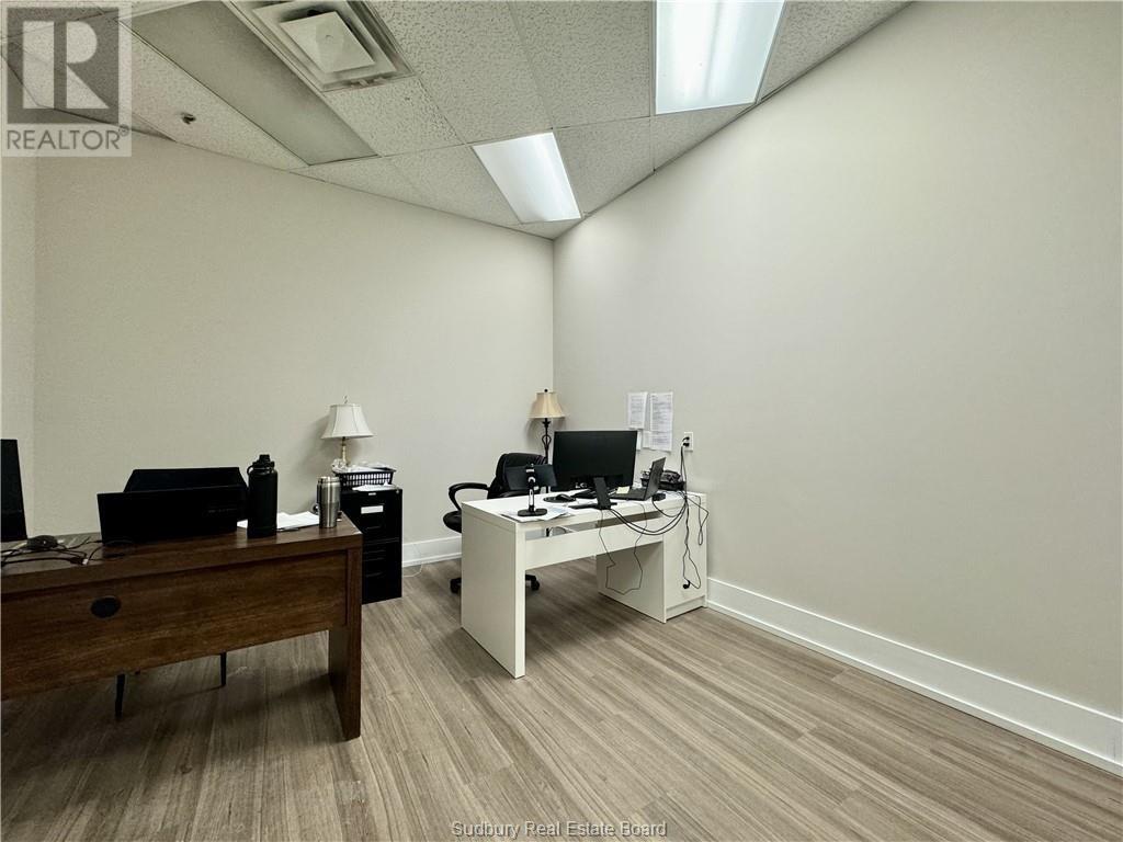 3454 Errington Avenue Property Photo 8