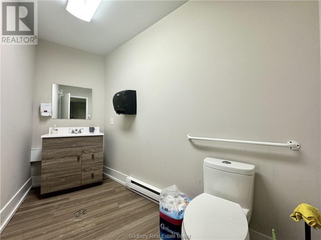3454 Errington Avenue Property Photo 12