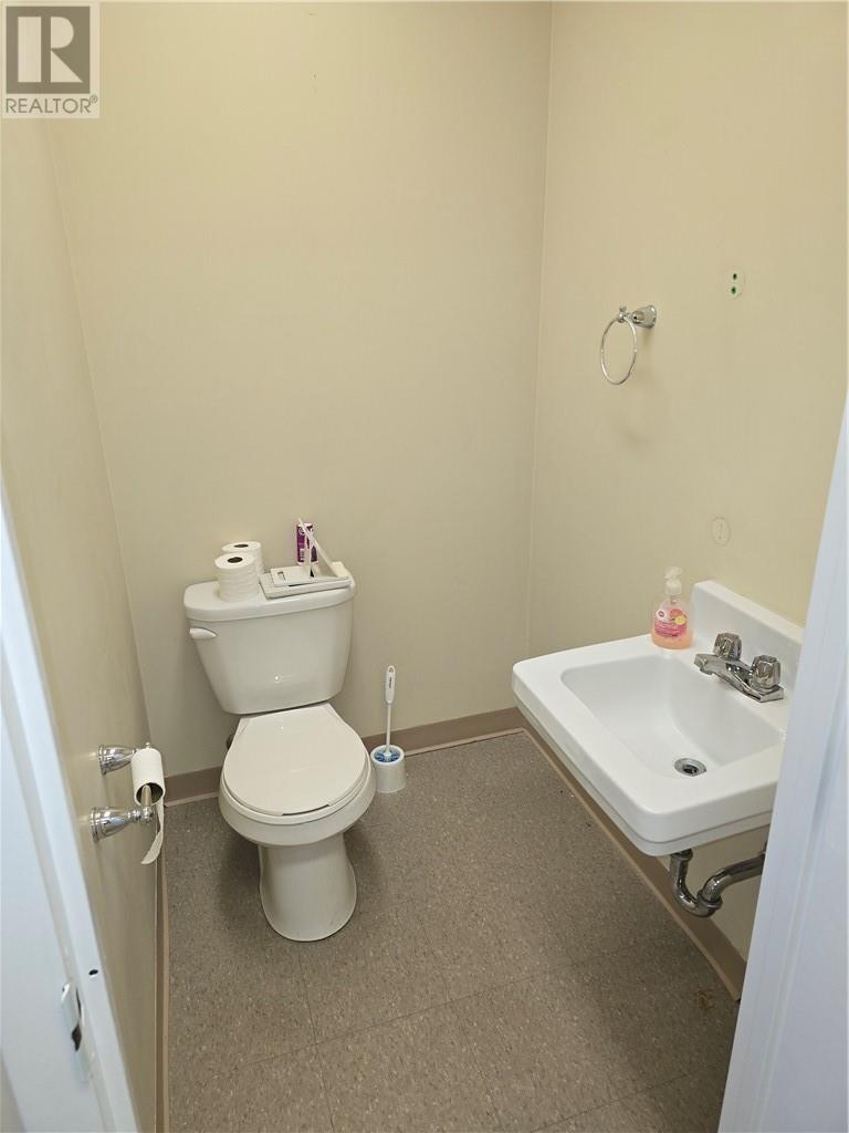 2009 Long Lake Road Unit# 409 Property Photo 8