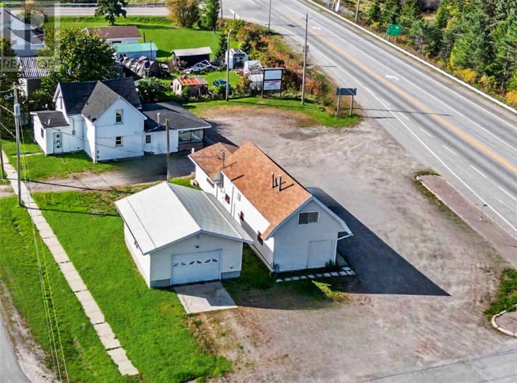 10494-10496 Highway 17 Property Photo 2