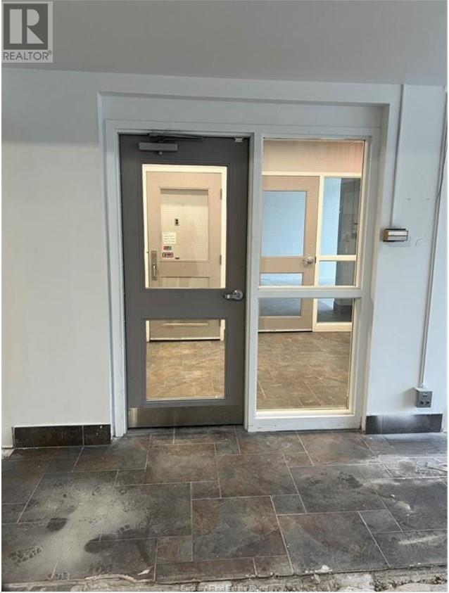 15 Mackenzie Street Unit# Lower Property Photo 4