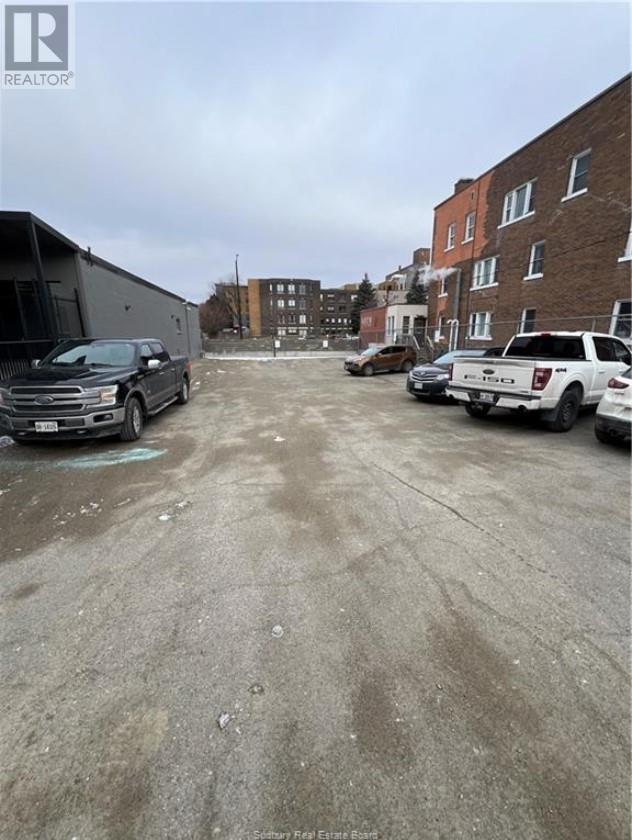 15 Mackenzie Street Unit# Lower Property Photo 8