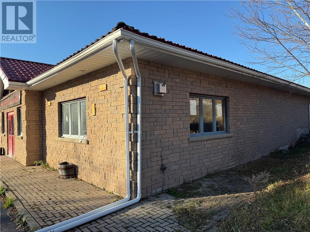 1203 Main Property Photo 5