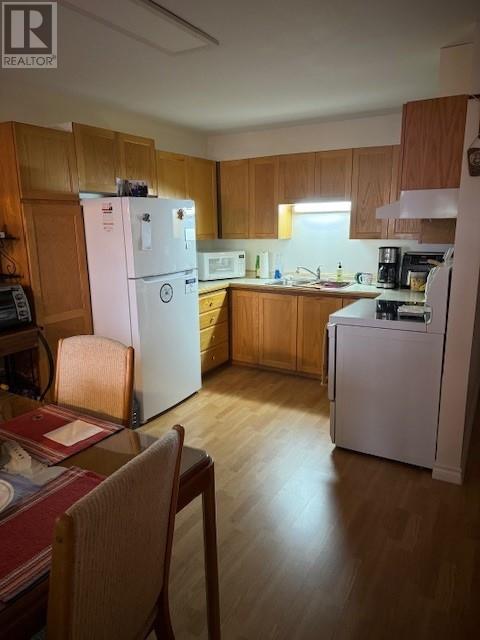 727 Ambridge Drive Property Photo 4